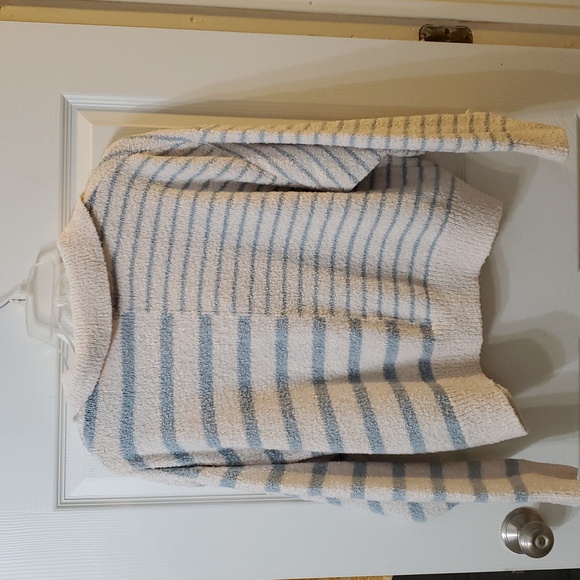 Arula Striped Blue and Cream Sweater Size X - Picture 5 of 5